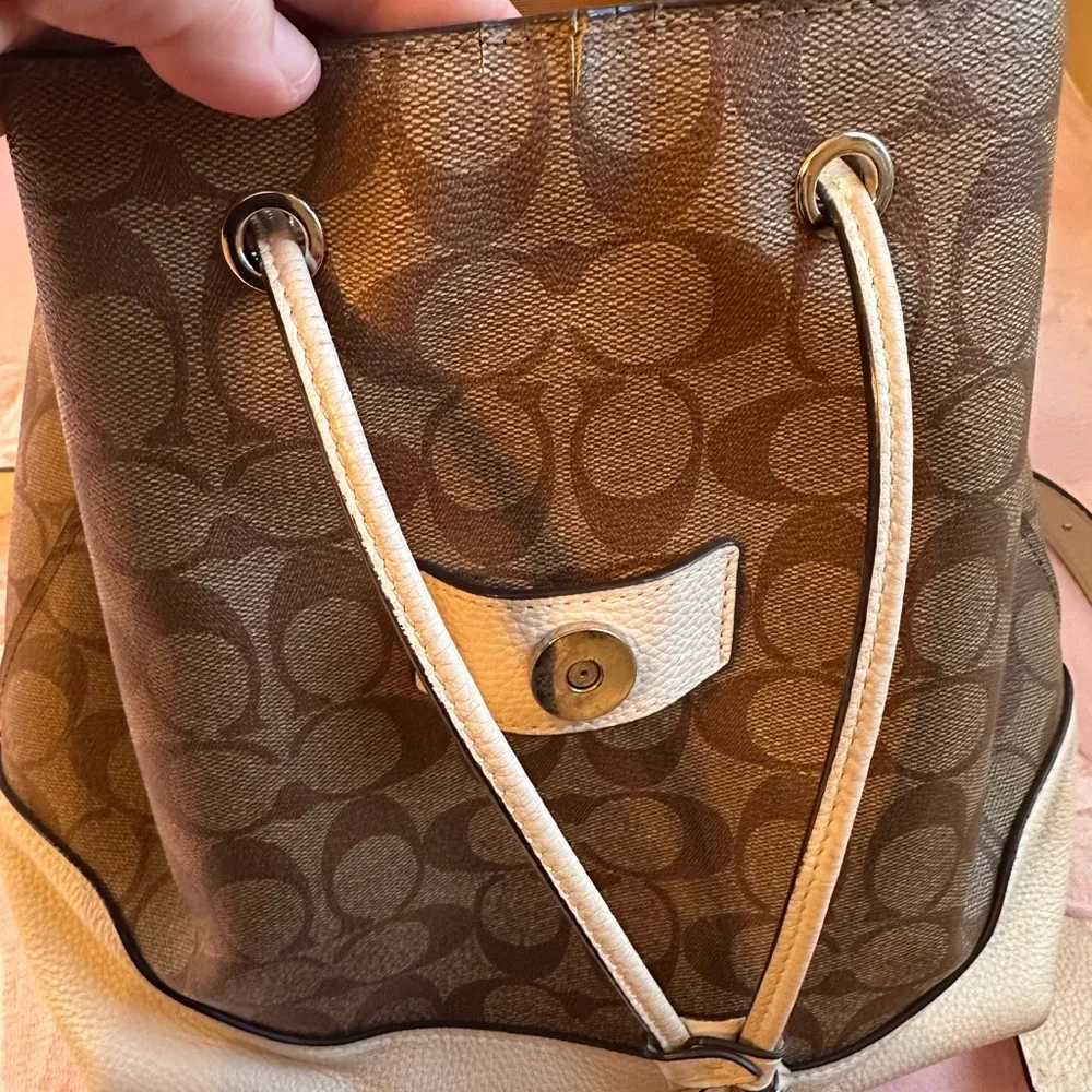 Coach x Disney Dumbo Backpack & Makeup Bag Pre owned Authentic - Picture 5 of 8